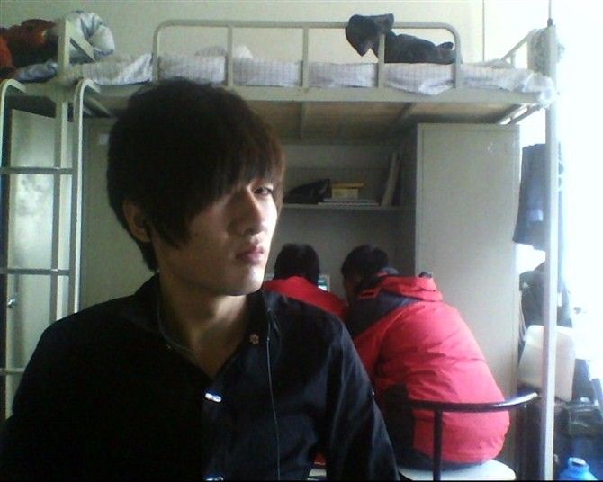 {}cr8swny40sj8a{r4uly.jpg