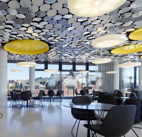 dezeen_Spiegel-Kantine-by-Ippolito-Fleitz-Group-Identity-Architects_12.jpg