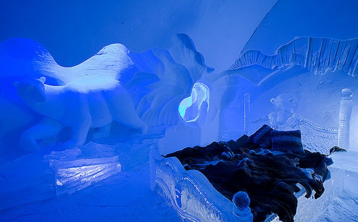 HotelDeGlace4.jpeg