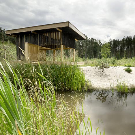 dezeen_Black-Teahouse-by-A1Architects_11.jpg