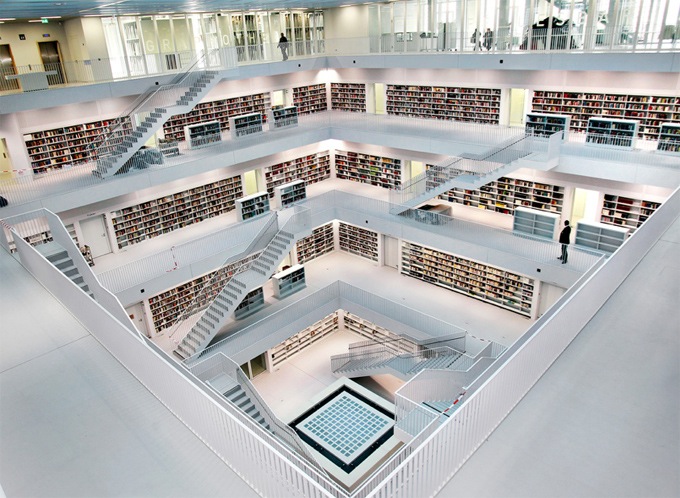 Stuttgartlibrary3.jpeg