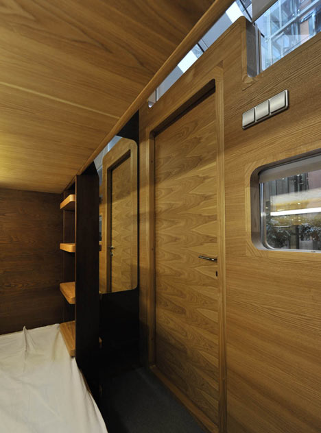 dezeen_Sleepbox-by-Arch-Group_14.jpg