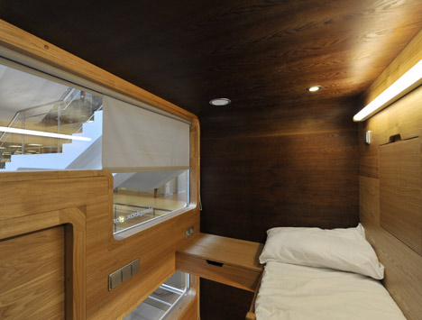 dezeen_Sleepbox-by-Arch-Group_05.jpg