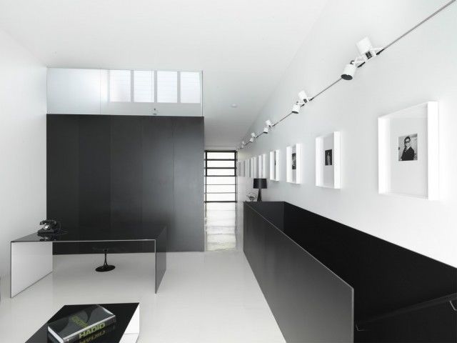 Strelein-WH-MR-01.jpg