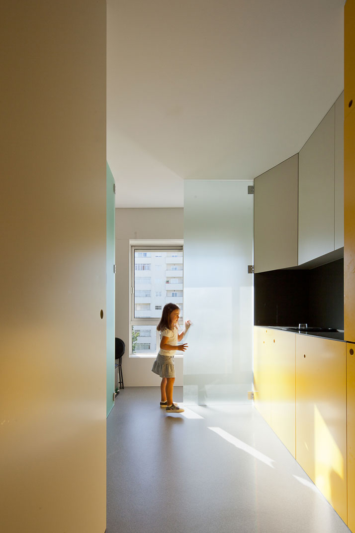 AC265-Renovation-Architecture-Pedro-Varela-Renata-Pinho-photo-by-Jose-Campos-yatzer-3.jpg