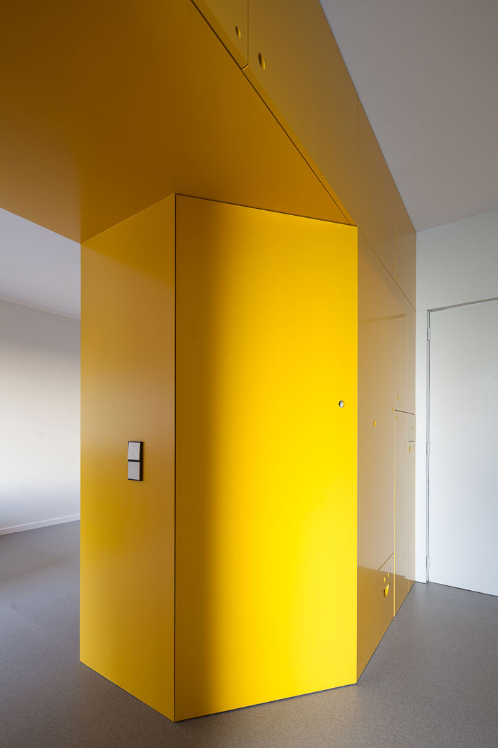 AC265-Renovation-Architecture-Pedro-Varela-Renata-Pinho-photo-by-Jose-Campos-yatzer-5.jpg