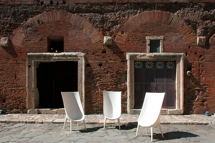 A-Temporary-Design-Museum-in-Rome-Meet-Design-Show-2011-yatzer-5.jpg