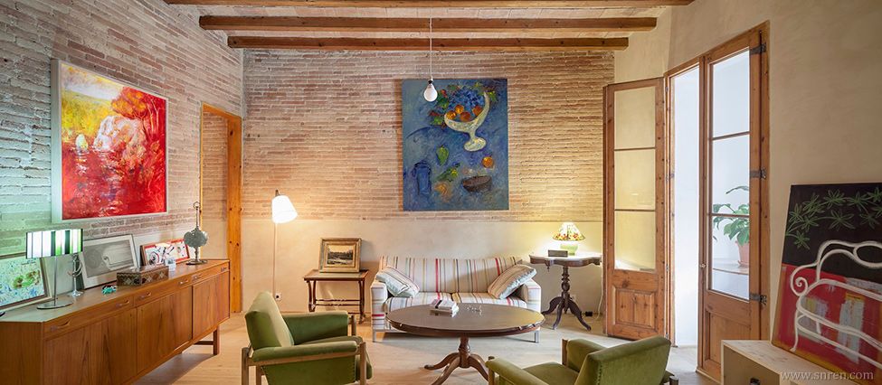 writers_apartment_eixample_hqroom_ru_01.jpg