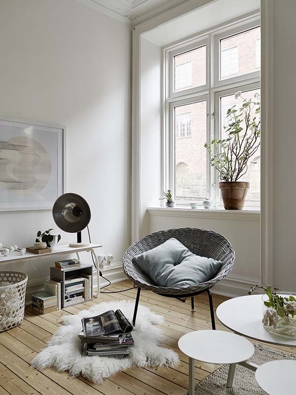 701-w03.jpg