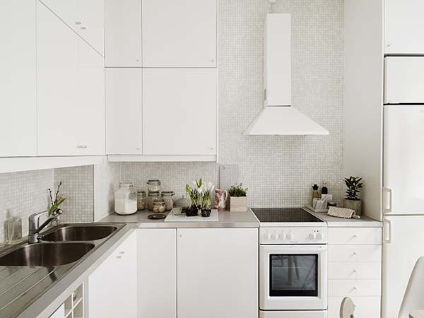 701-w11.jpg