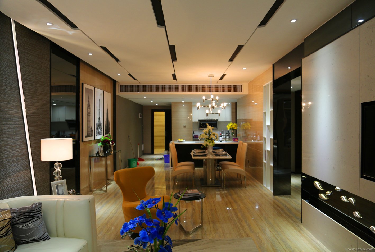 821-x04_snr.jpg