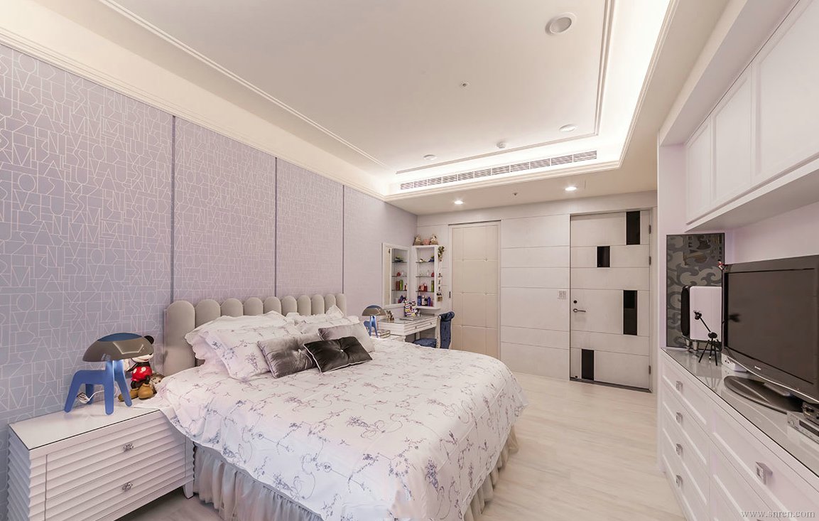 905-w12_snr.jpg