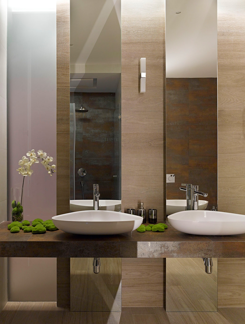 Bathroom-colours-and-orchids.jpg
