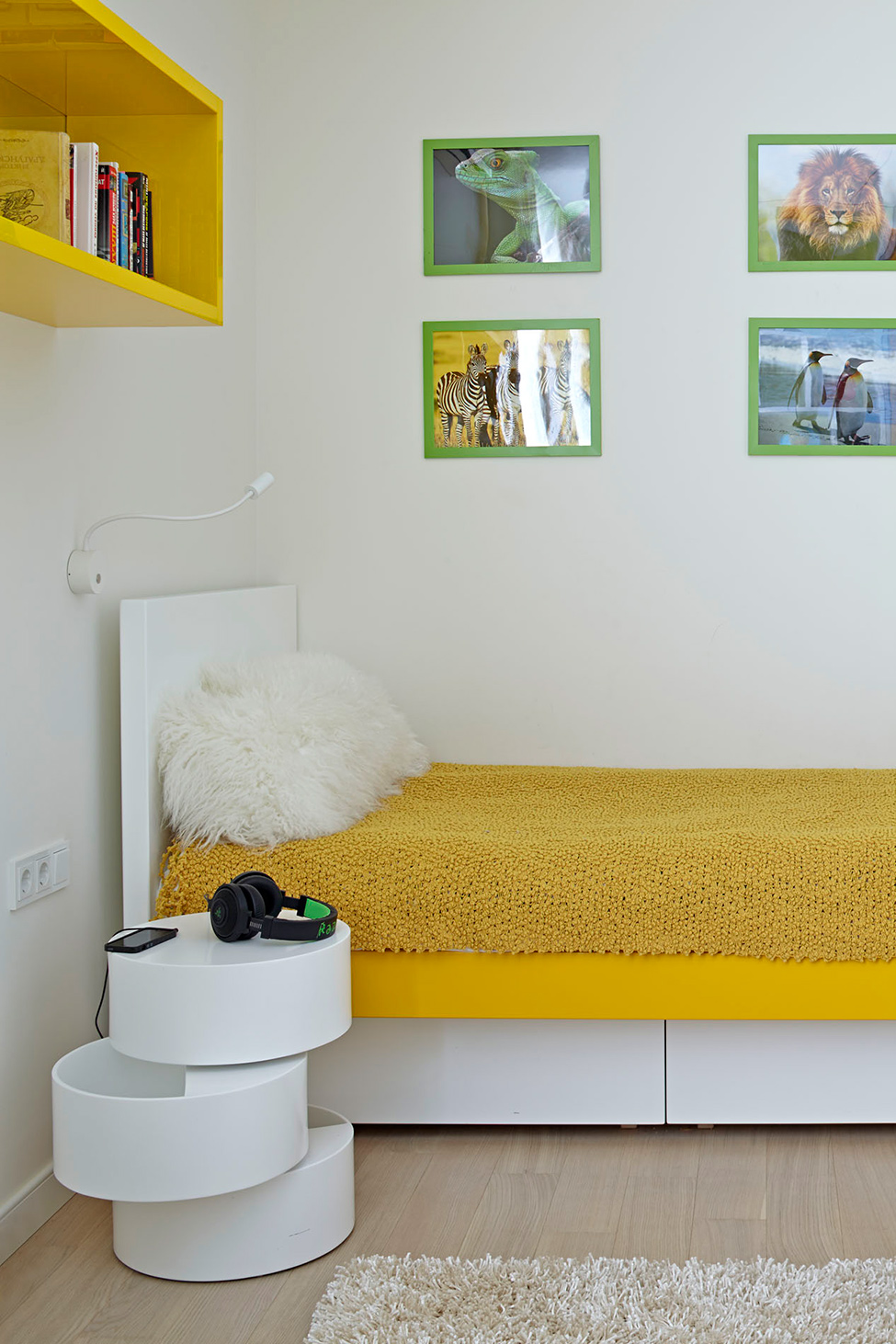 Colourful-bed.jpg