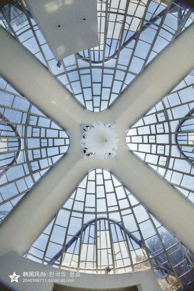 92)8)The Lotus Building.jpg