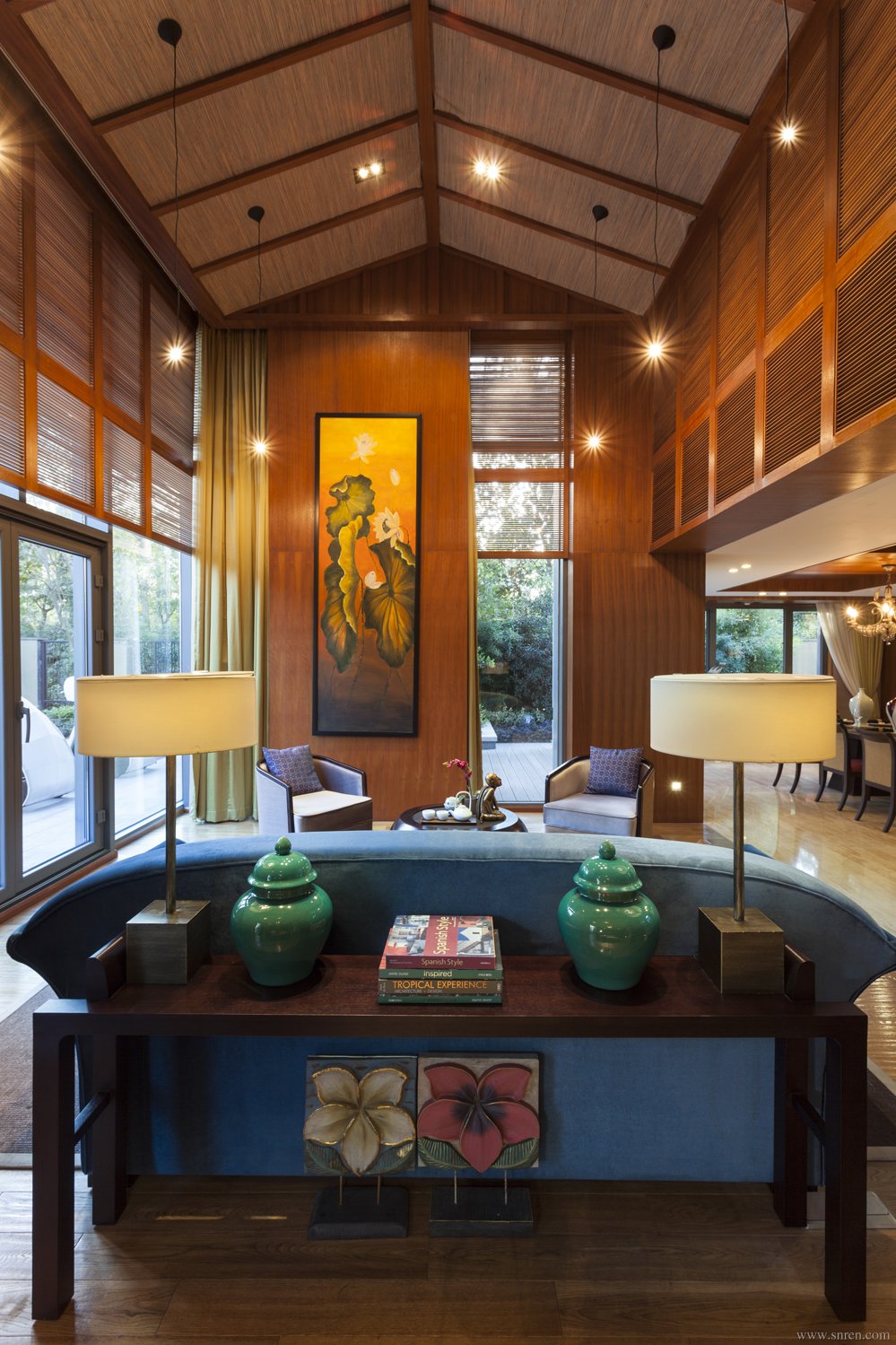 Villa-04_snr.jpg
