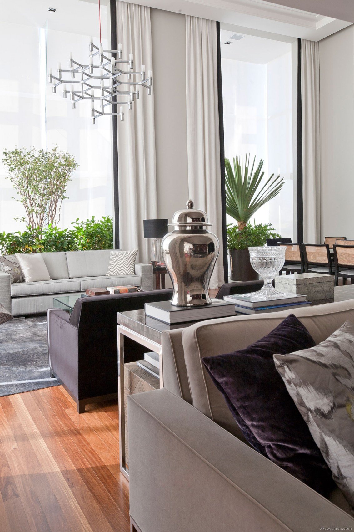 An-Elegant-Interior-09_snr.jpg