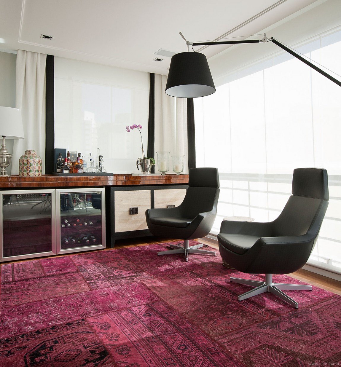 An-Elegant-Interior-11_snr.jpg