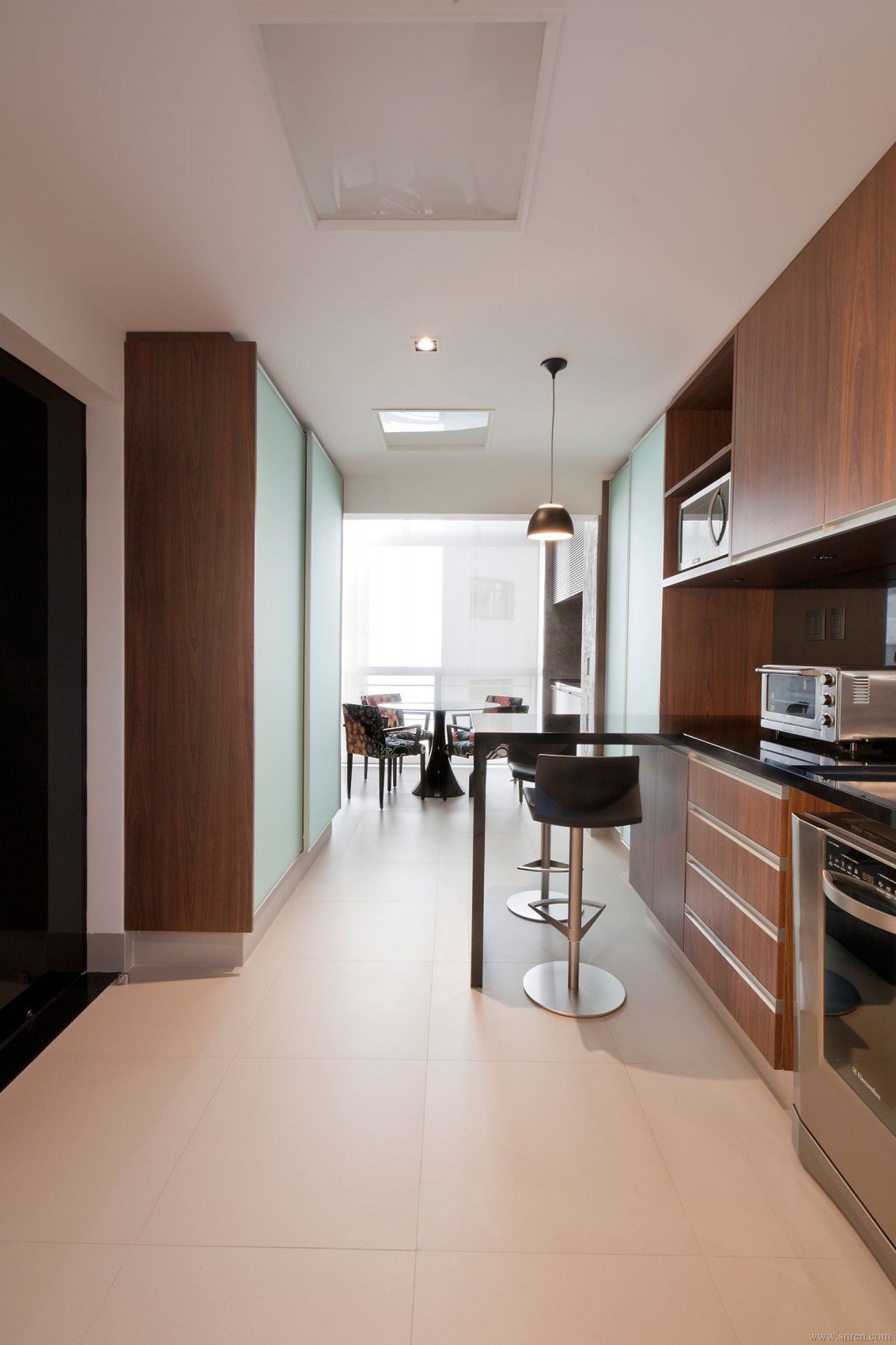 An-Elegant-Interior-14_snr.jpg