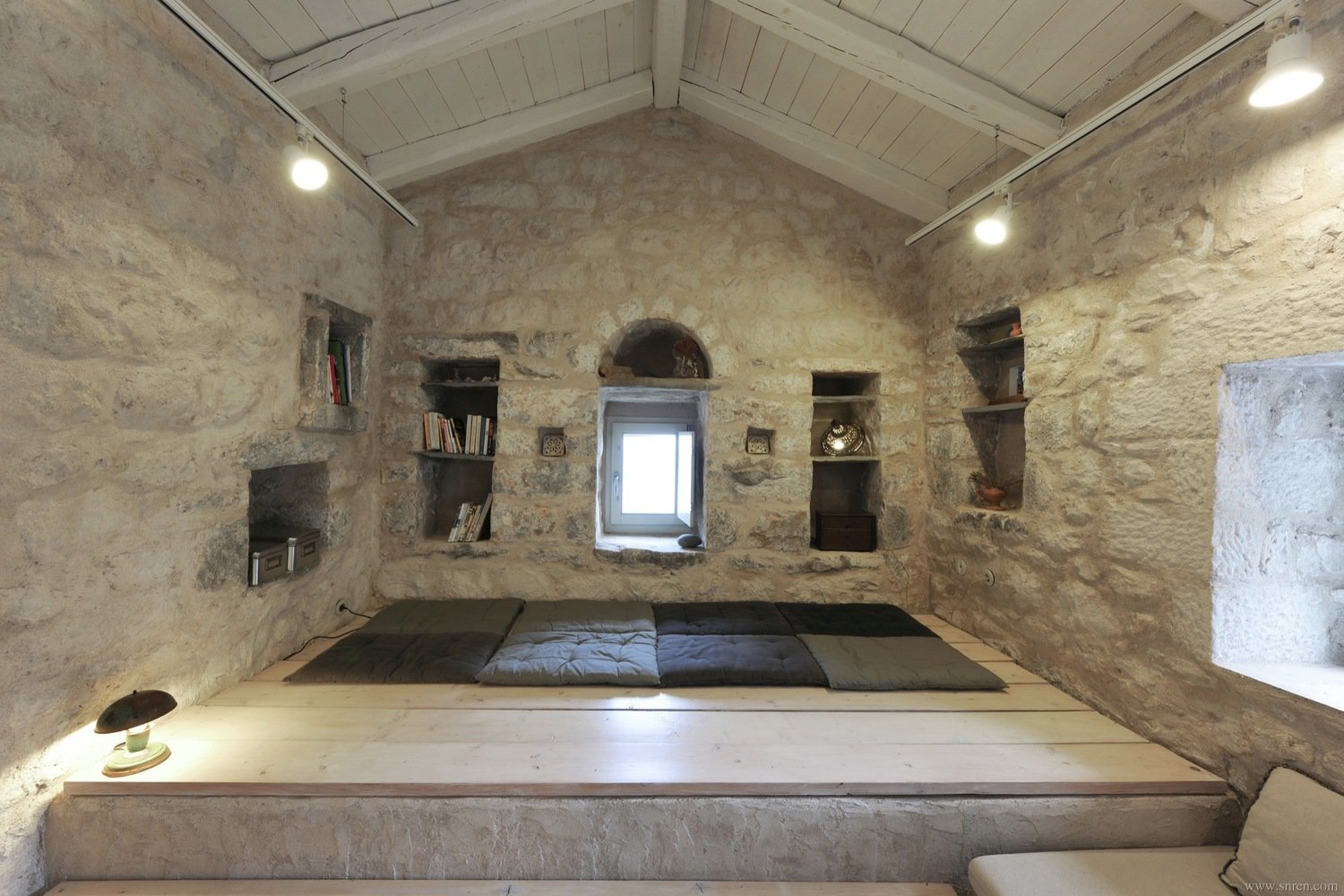 1114-z14_snr.jpg