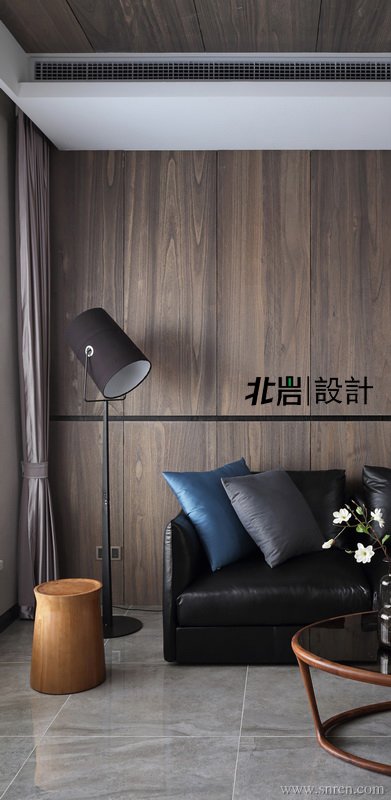 1117-x04_snr.jpg