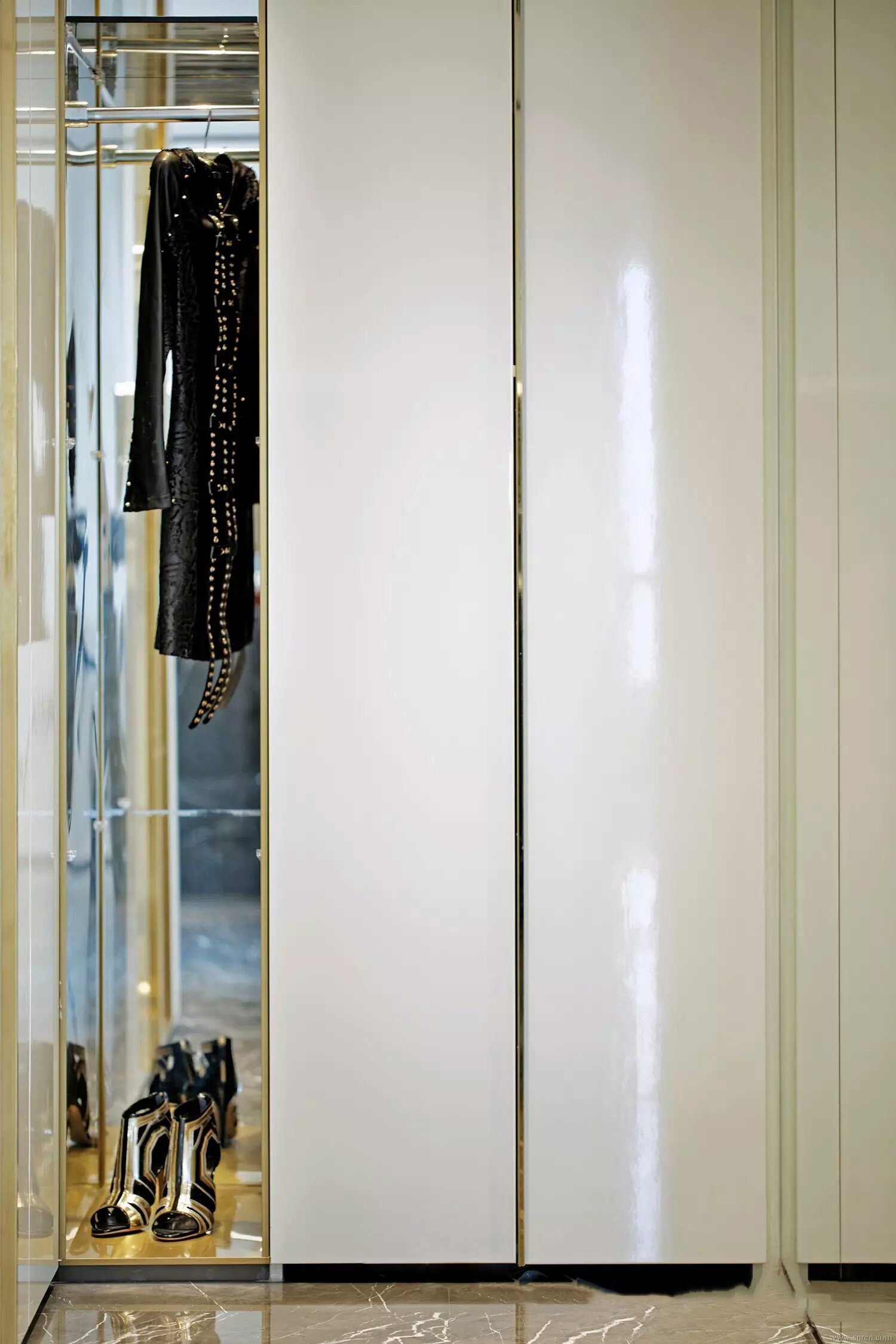 1231-w15_snr.jpg