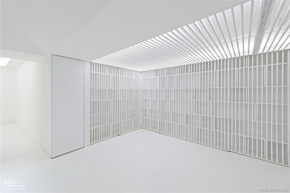 109-w18_snr.jpg