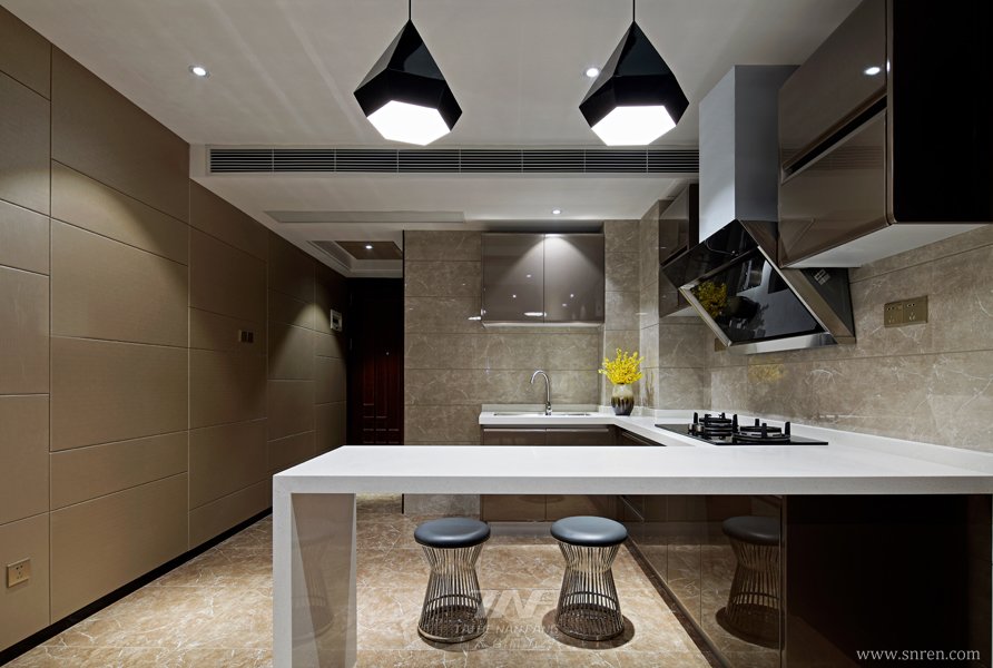 16430-w06_snr.jpg