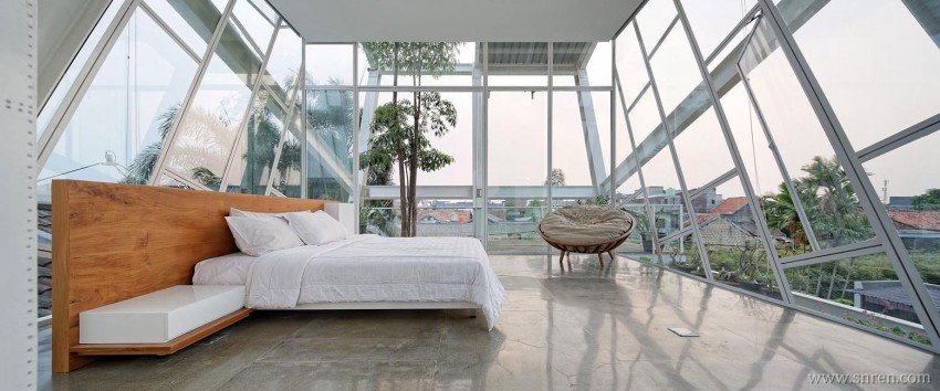 Slanted-House-07_snr.jpg