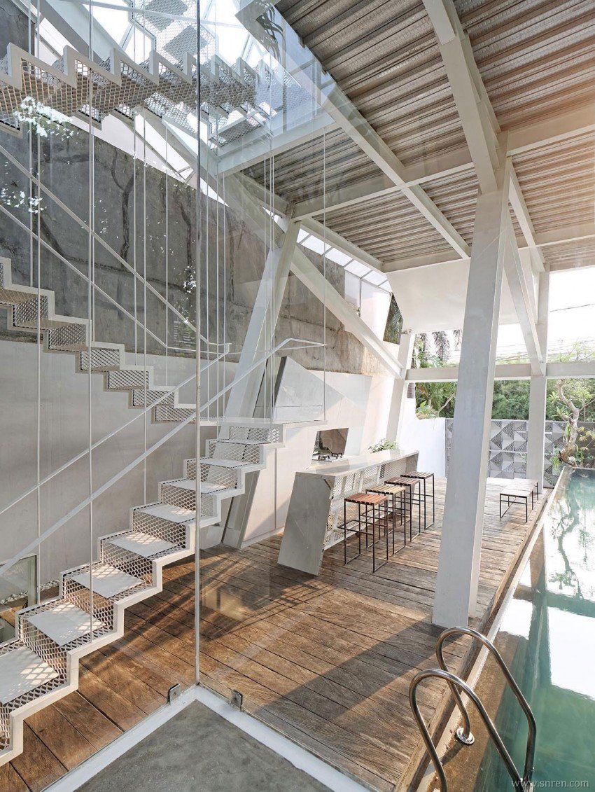 Slanted-House-10_snr.jpg