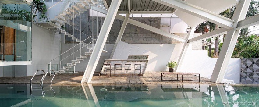Slanted-House-12_snr.jpg