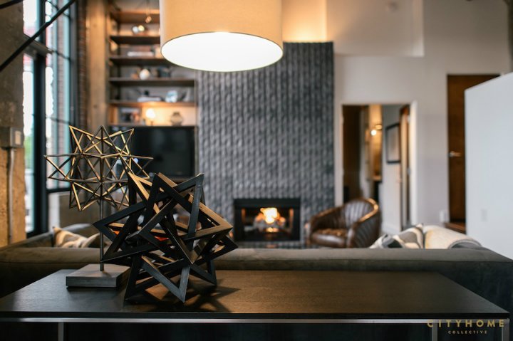 gothic-industrial-loft-03_snr.jpg
