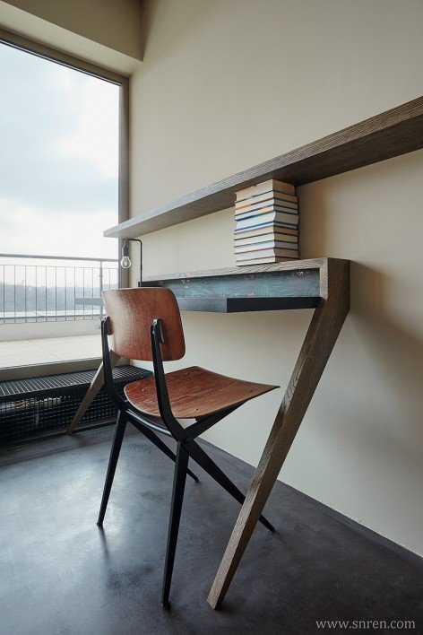 Formafatal_LOFT_08_snr.jpg