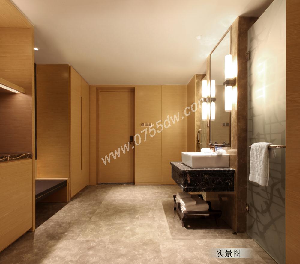 041  标准客房卫生间（实景）.jpg