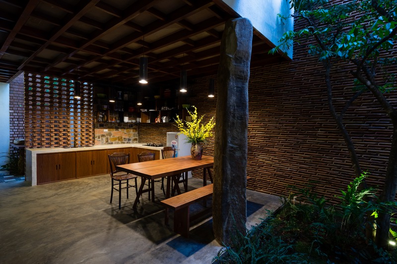 Uncles-House-13.jpg