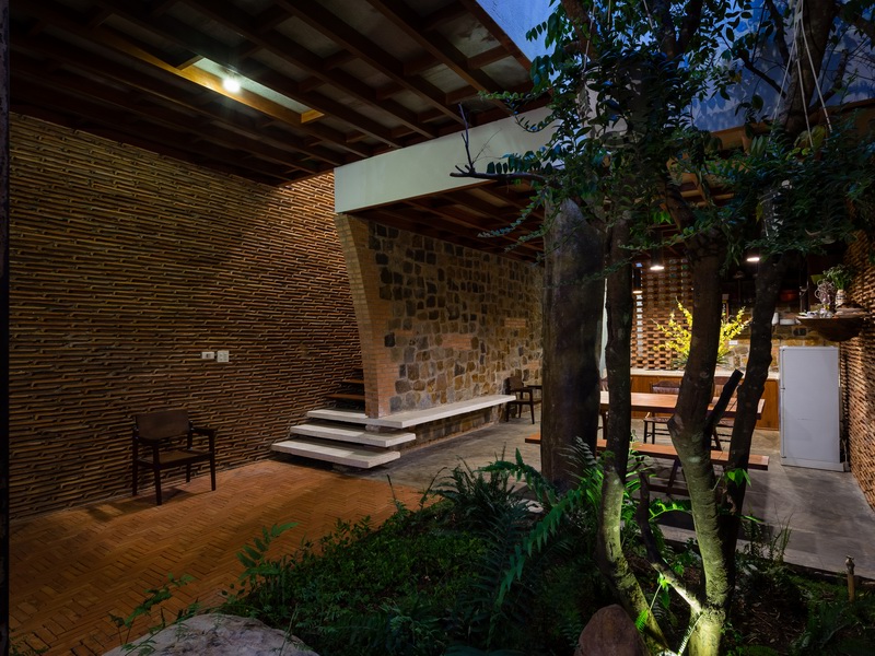 Uncles-House-15.jpg