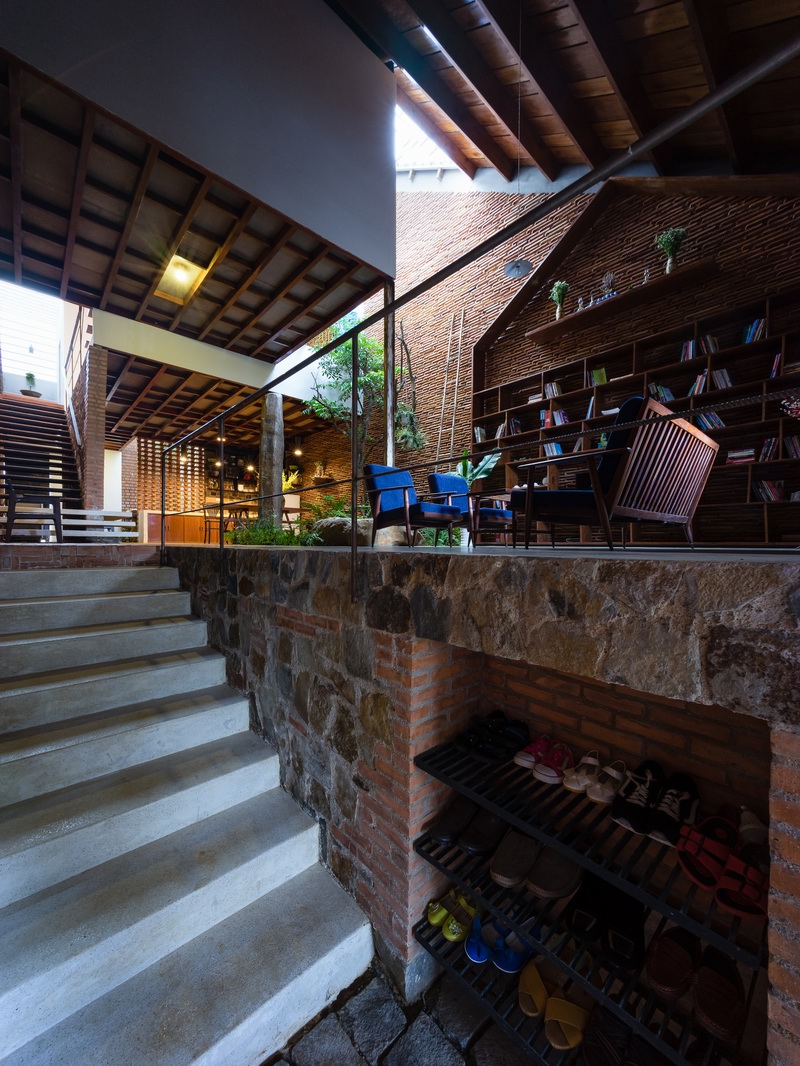 Uncles-House-12.jpg