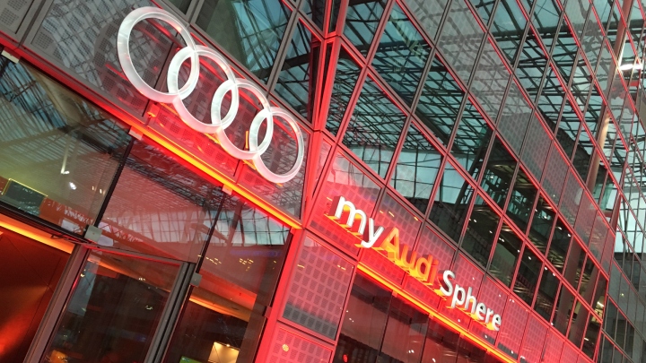 myAudi-Sphere-by-BENJAMIN-HAUPT-ARCHITEKTEN-Munich-Germany25.jpg