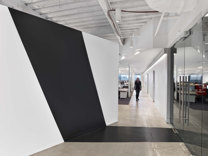 Saatchi-Saatchi-office-by-M-Moser-Associates-New-York-City-08.jpg