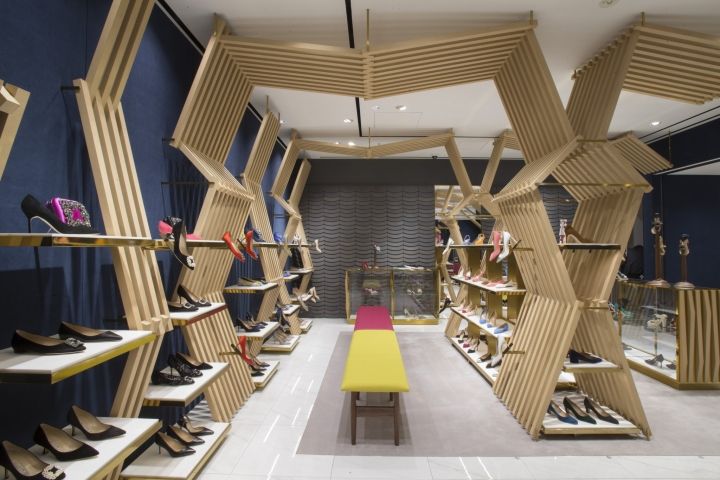 Manolo-Blahnik-store-at-Ginza-6-by-Nick-Leith-Smith-Tokyo-Japan09.jpg