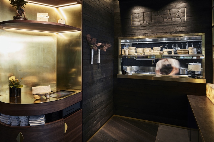 FUJISAKI-Restaurant-Bar-by-Design-Clarity-Barangaroo-Sydney-Australia04.jpg