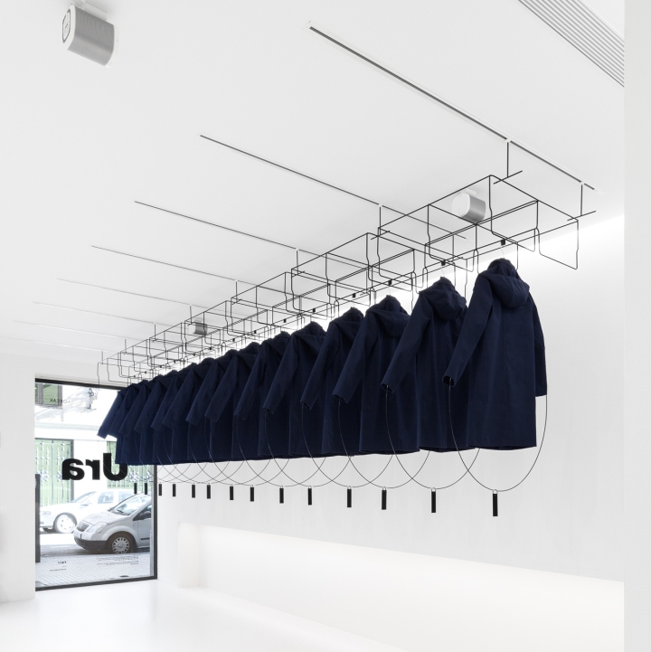 LOREAK-store-by-Pensando-en-Blanc-Studio-San-Sebastián-Spain08.jpg