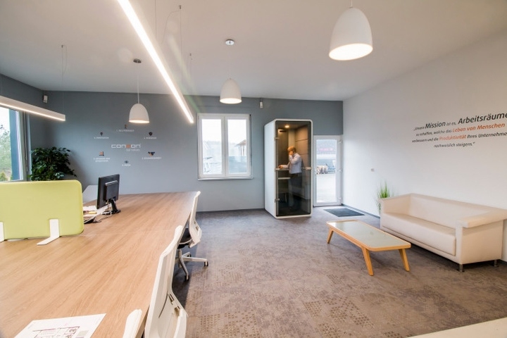 Coneon-GmbH-Offices-Herborn-Germany-06.jpg