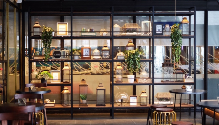 D-Kevin-Bar-Bistro-Steak-by-Portfolio-Architectural-Lifestyle-Jakarta-Indonesia-05.jpg