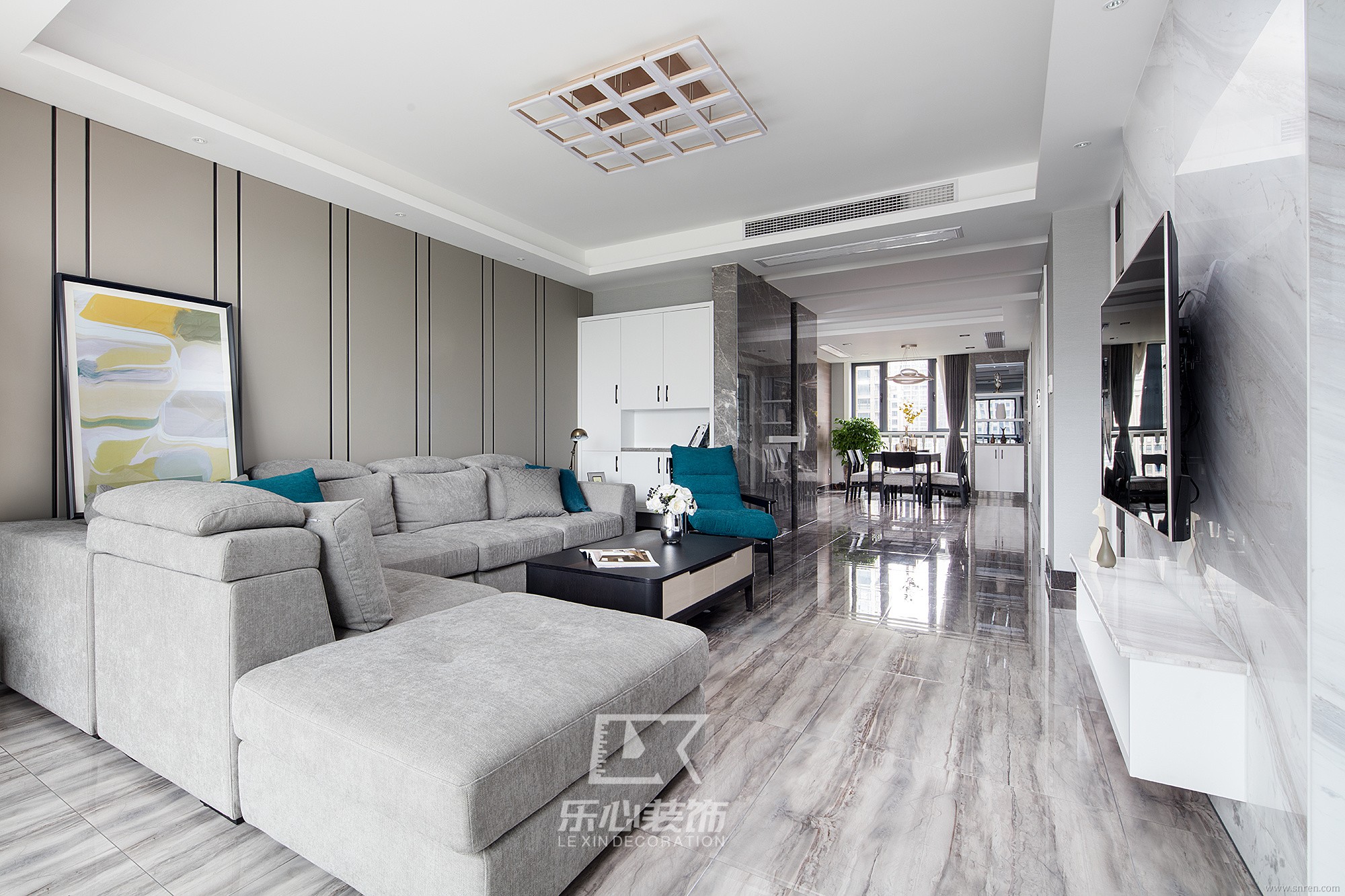 181107-t01_snr.jpg