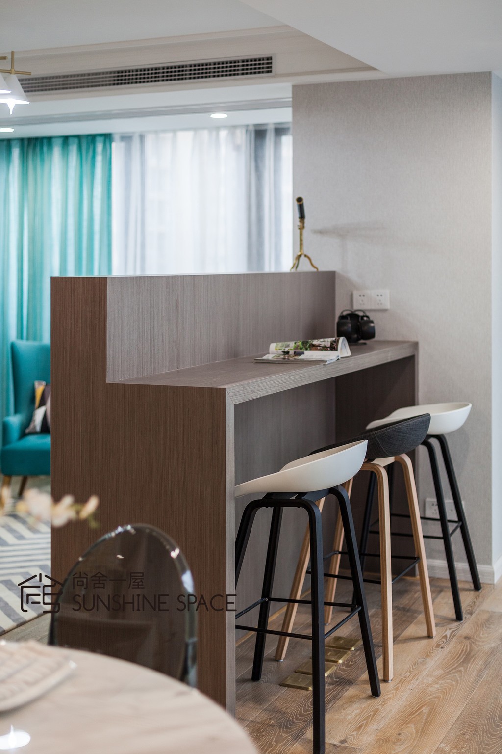 181112-v08_snr.jpg