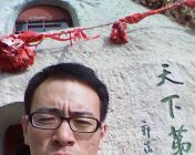 小伙子真帅