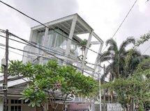 Budi Pradono Architects Design a Unique Home in Jakarta