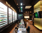 Nail shop mixed with black and gold, Korea 美甲店 | 韩国