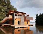 加拿大建在湖上的房子